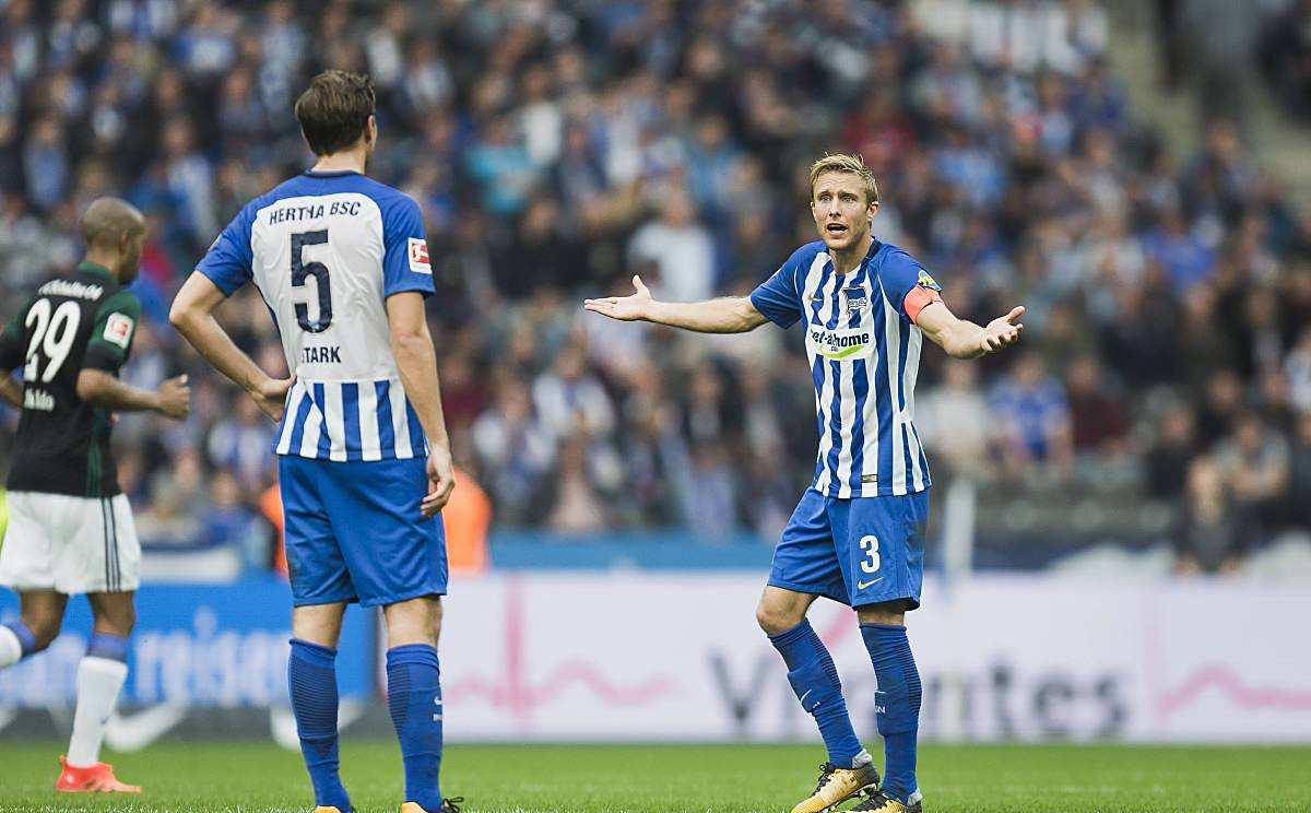 开云官网-沙尔克04在比赛中表现出色夺冠的简单介绍