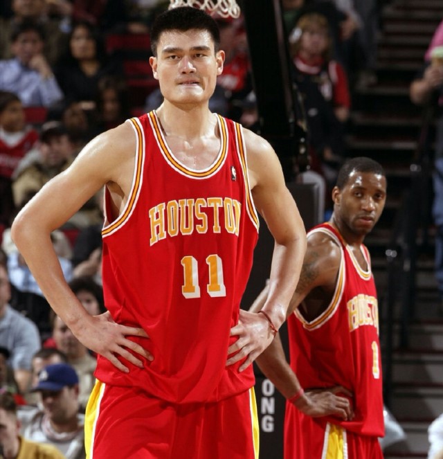 开云官方app入口-勇士翻盘马刺，易建联统治全场的简单介绍