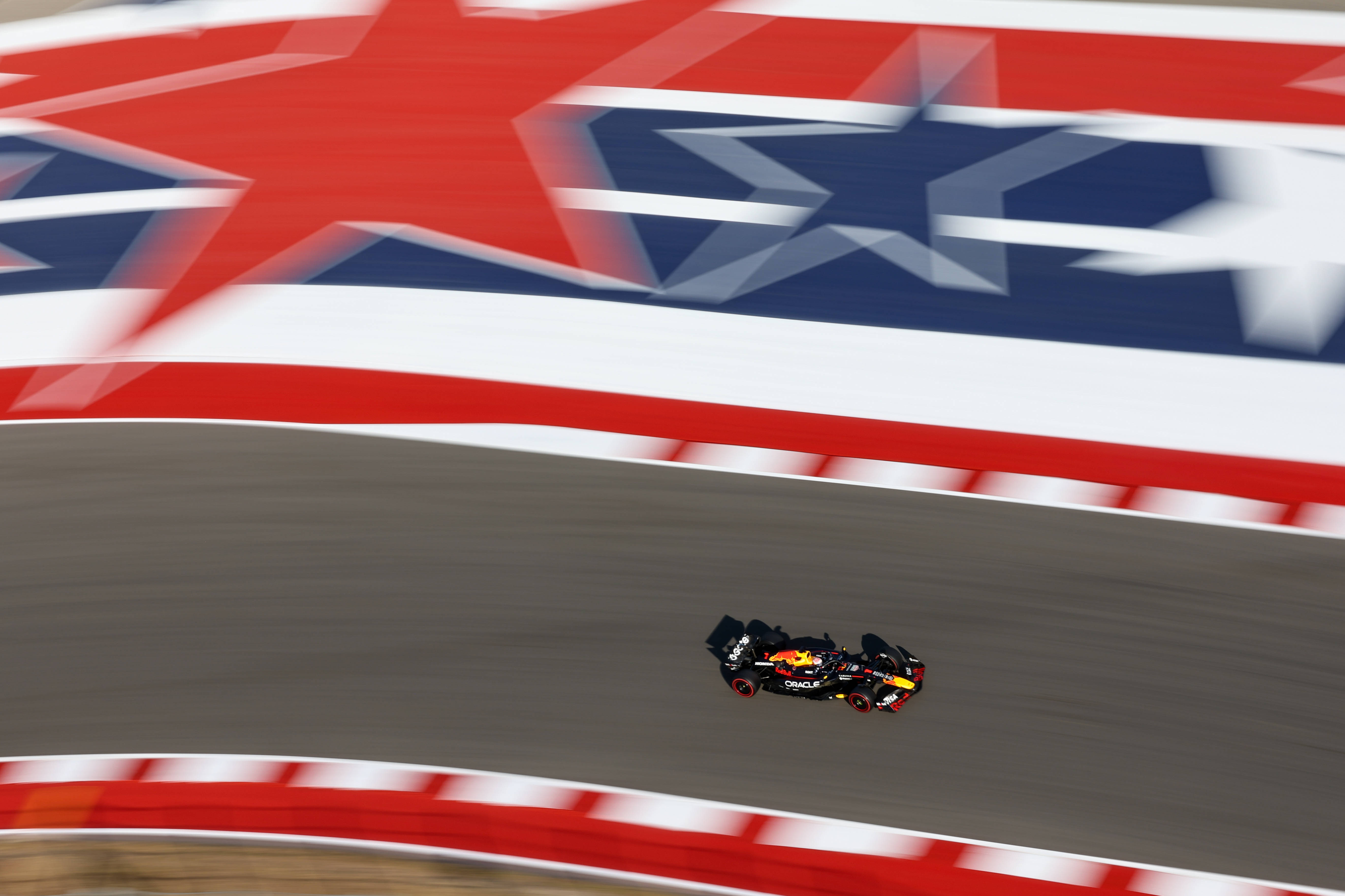 哈斯车队逆转迈凯伦,维斯塔潘点燃赛场的简单介绍 哈斯车队逆转迈凯伦,维斯塔潘点燃赛场的简单介绍