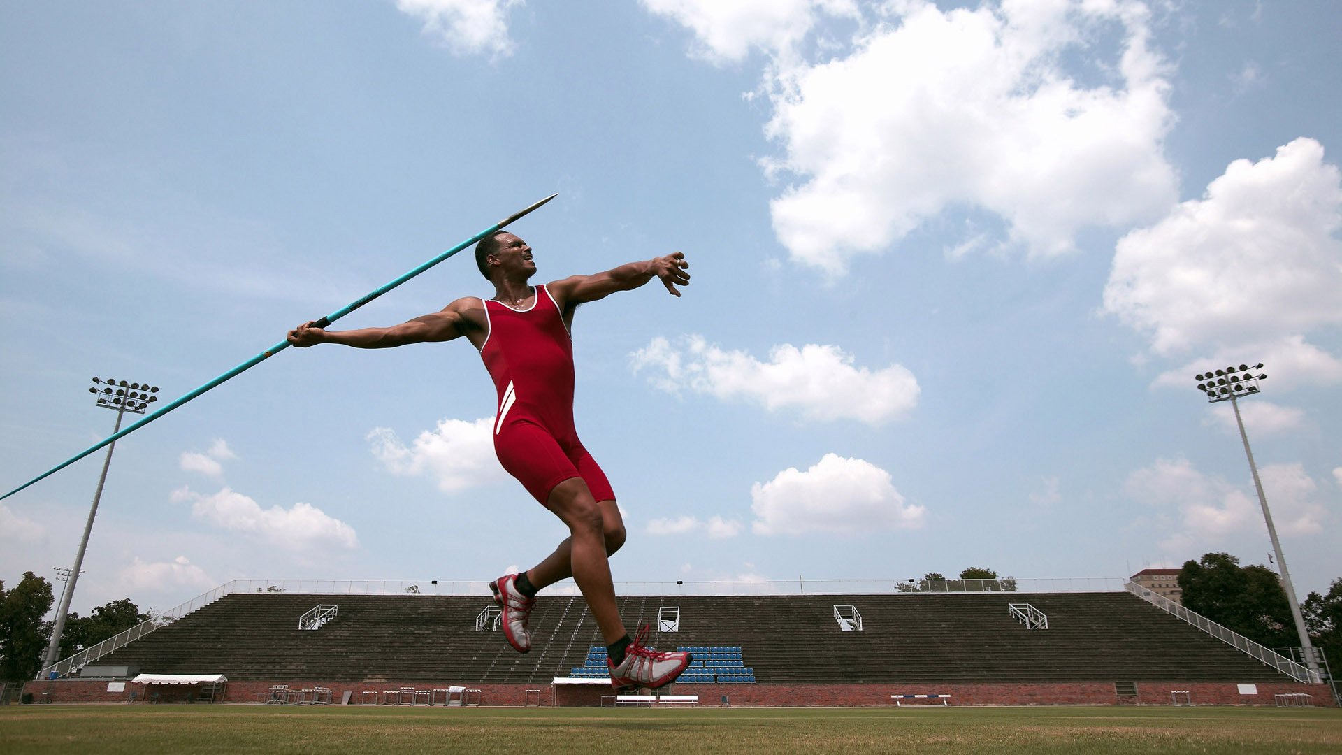 曼城淘汰巴拉圭，劳塔罗完美发挥诠释现代前锋新定义